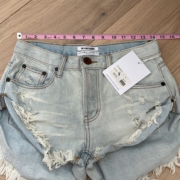 ONE Teaspoon bandits - Picture 2 of 6